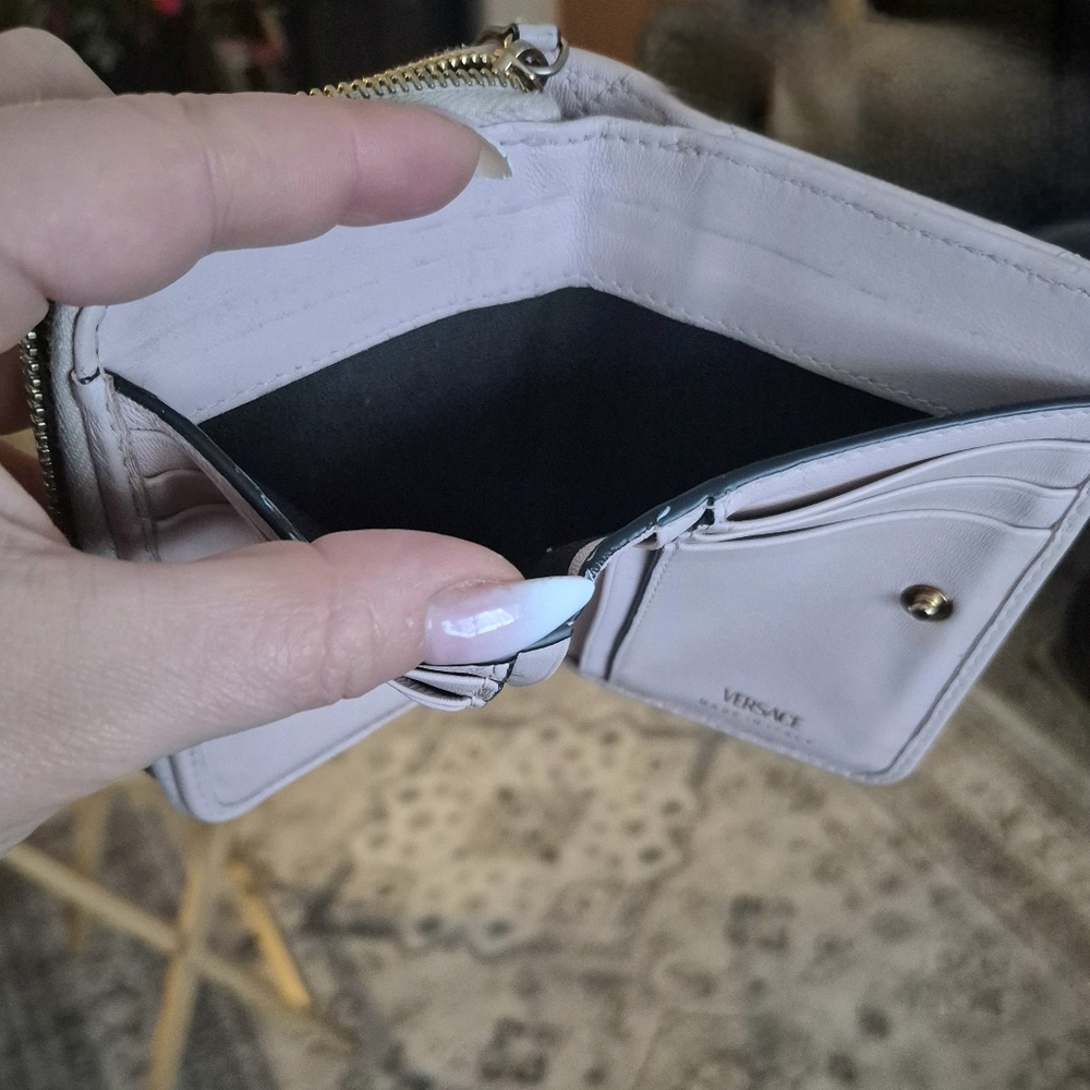 Versace Quilted Leather Medusa Wallet - Picture 5 of 15